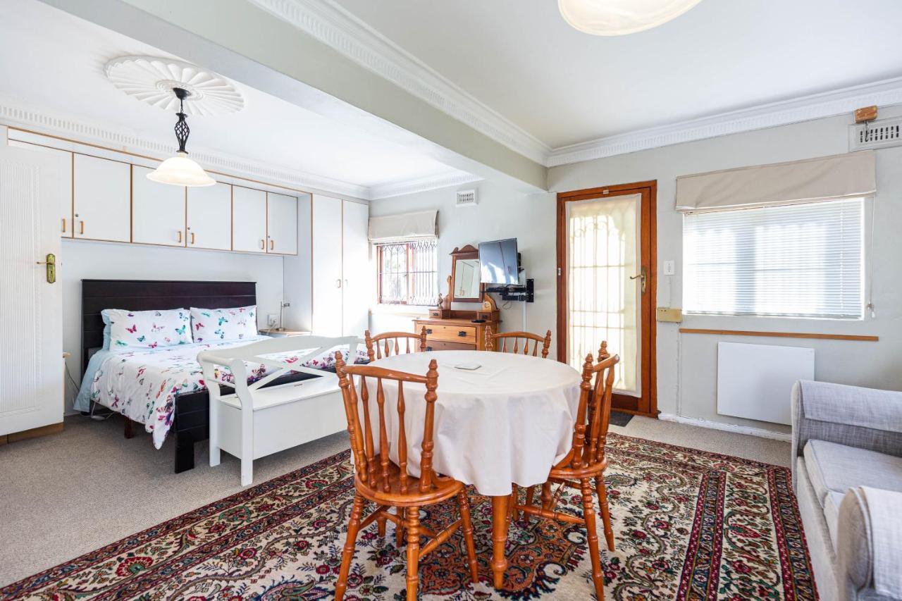 Applegarth B&B And Self-Catering Studios Cape Town Bagian luar foto