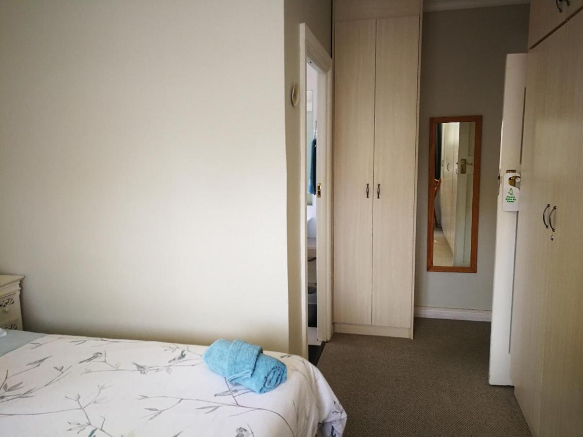 Applegarth B&B And Self-Catering Studios Cape Town Bagian luar foto